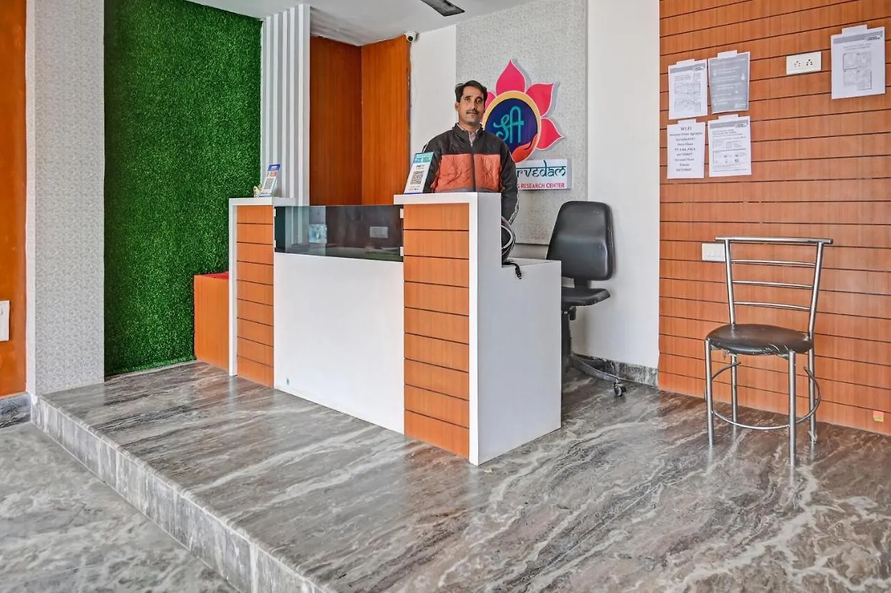 ***  ורנאסי Oyo 7498 Hotel Aparajita הודו